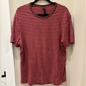 Lululemon men’s tee